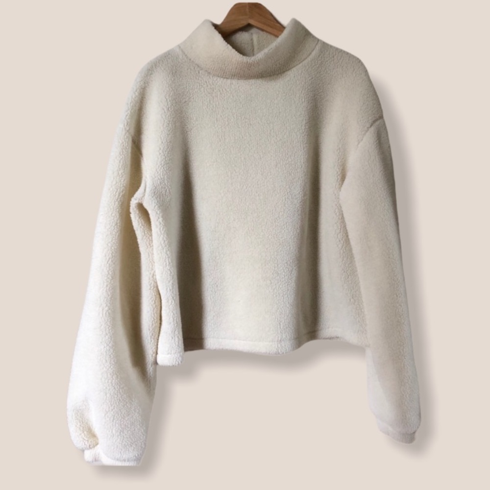 H&M White Fuzzy Mockneck Sweater
